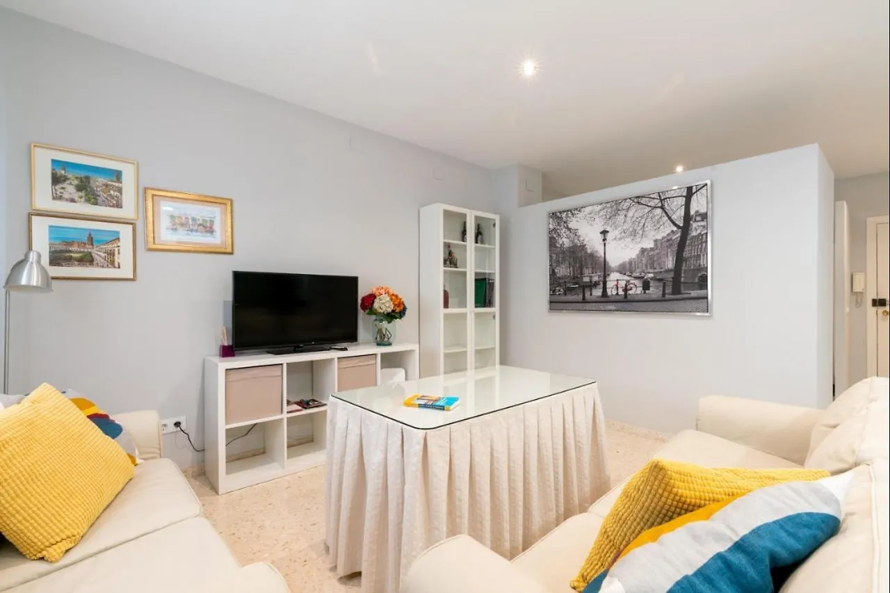Behouse Reyes Catolicos Apartment Seville