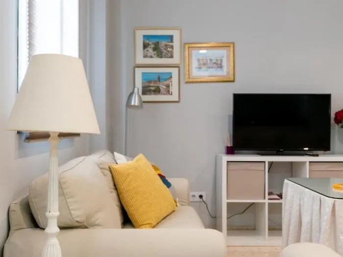 Behouse Reyes Catolicos Apartment Seville Spain